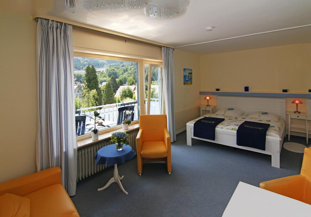 Hotel Sonnenhof Bad Herrenalb Zimmer foto